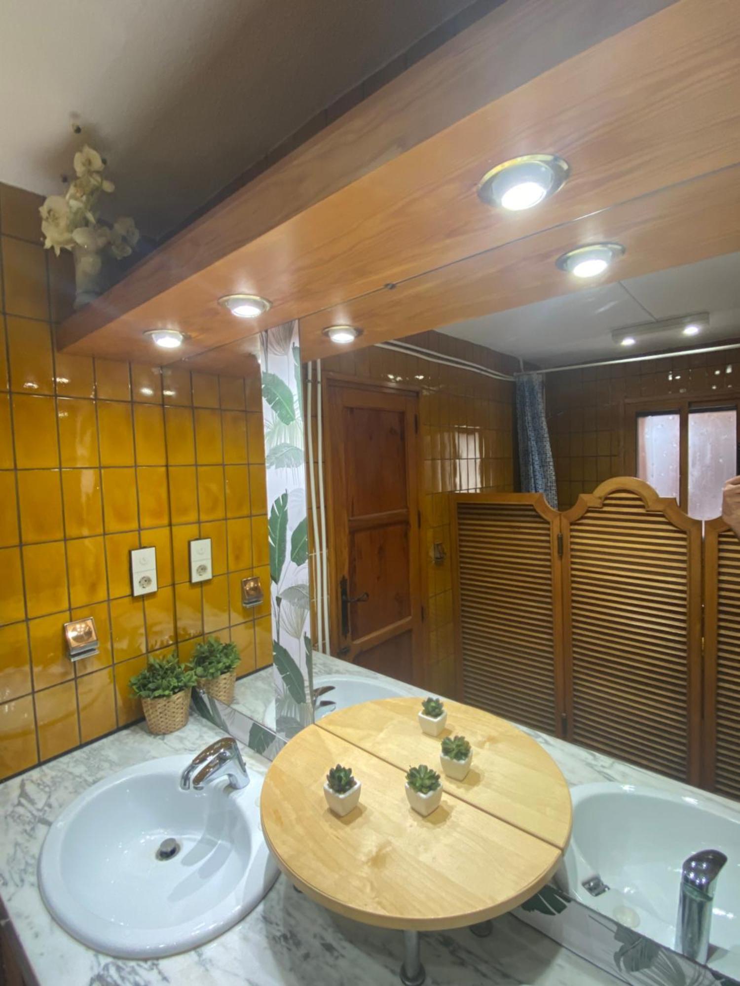 Pink Lemon House Bed & Breakfast เอลเช ภายนอก รูปภาพ