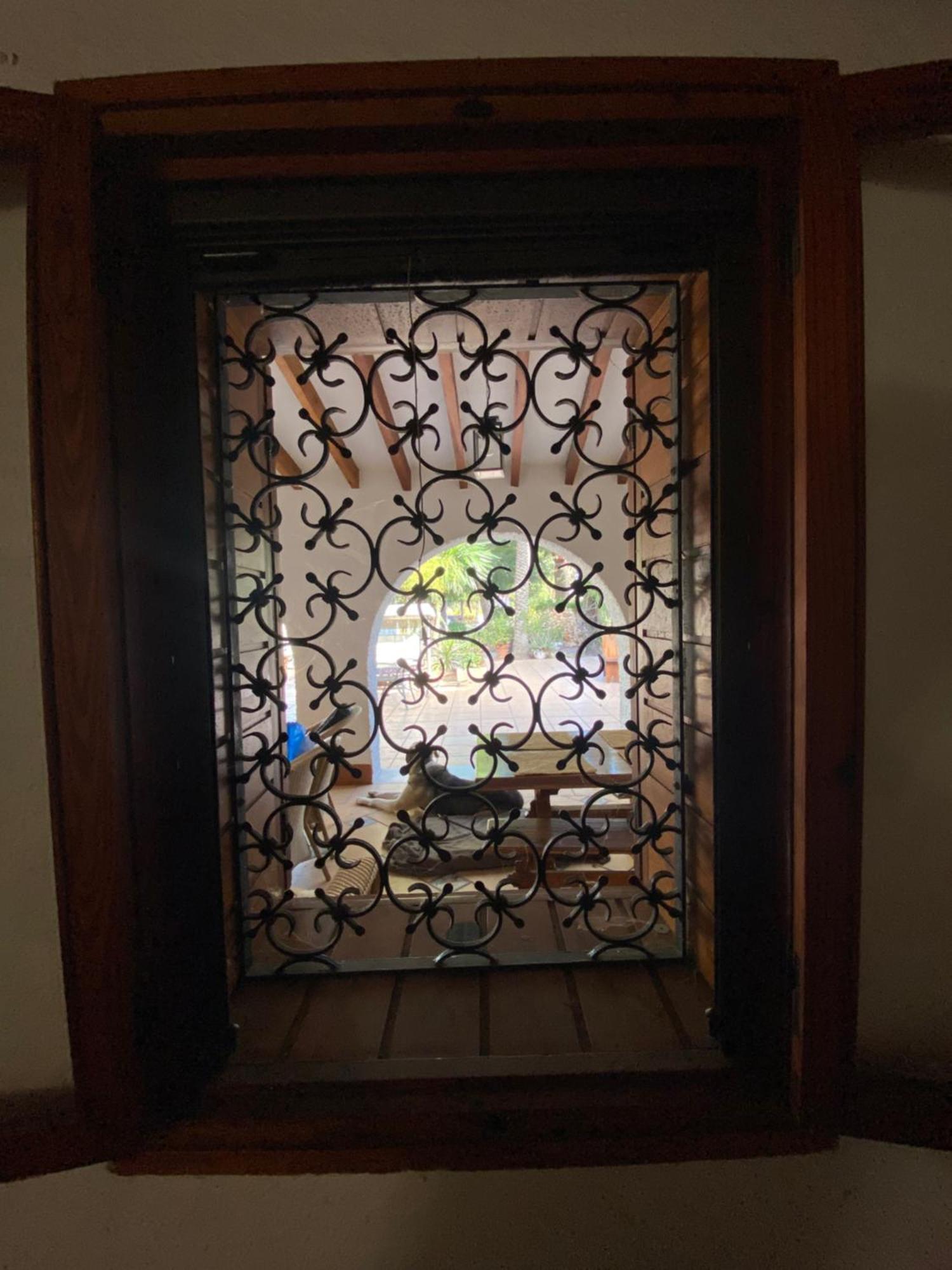 Pink Lemon House Bed & Breakfast เอลเช ภายนอก รูปภาพ
